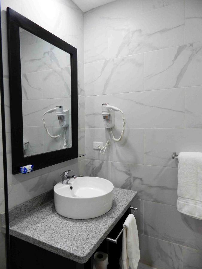 Mon Hotel Boutique Констанса Экстерьер фото