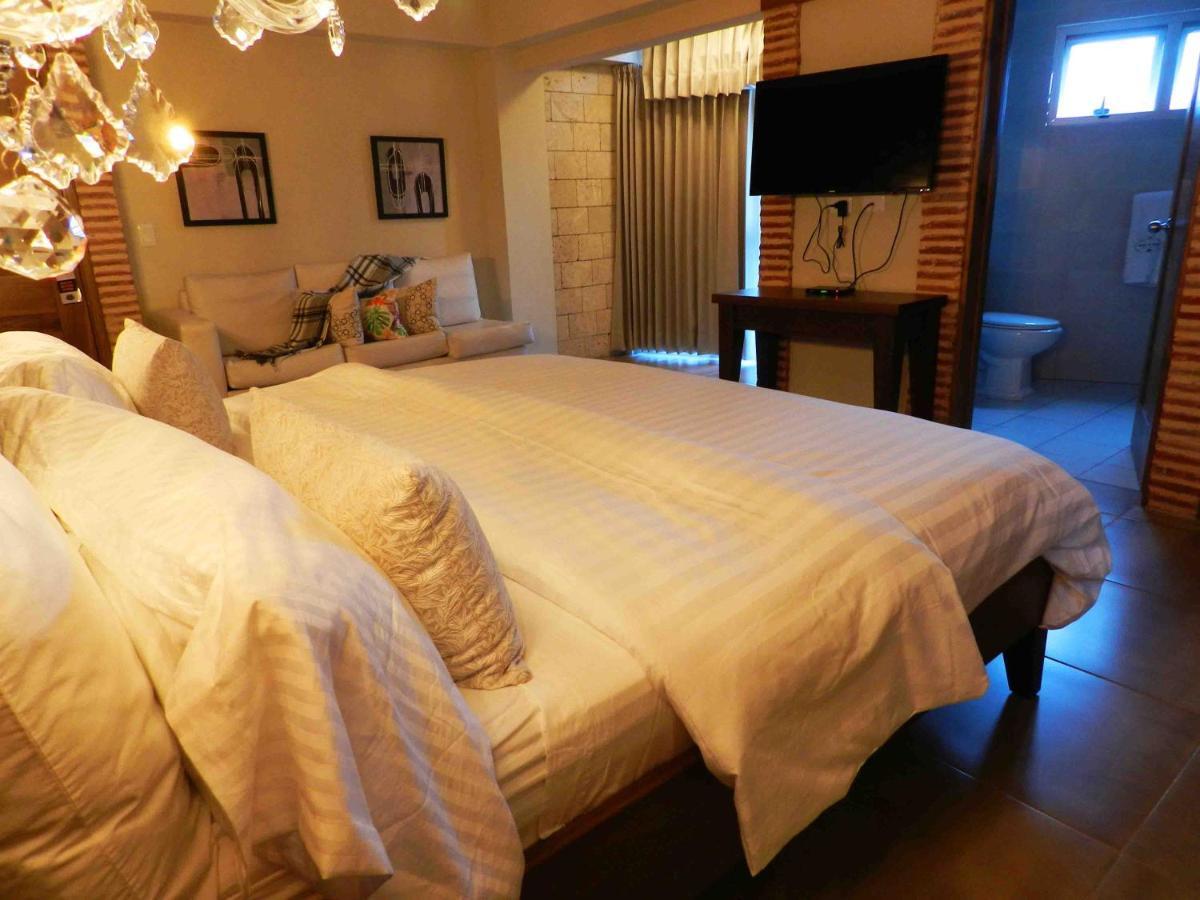 Mon Hotel Boutique Констанса Экстерьер фото